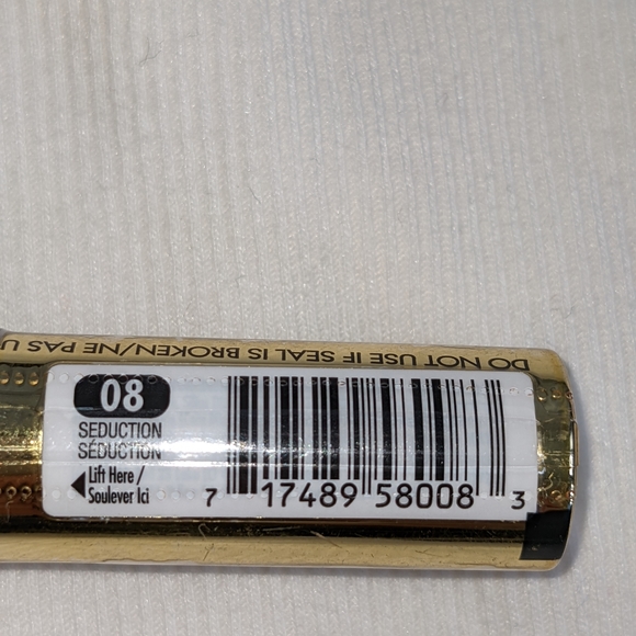 Milani Amore Shine Liquid lip color Seduction-08 Wine purple - Picture 4 of 9